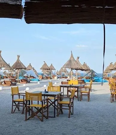 Beachfront Mamaia